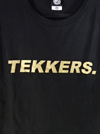 ザック・セイバーJr.「TEKKERS」Tシャツ①(ブラック×ゴールド)