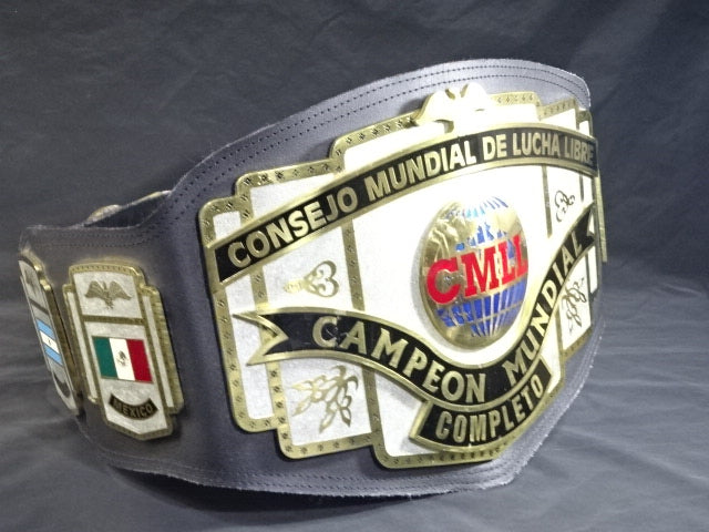 ★ worn by him !! ★ CMLL World Heavyweight Championship Belt