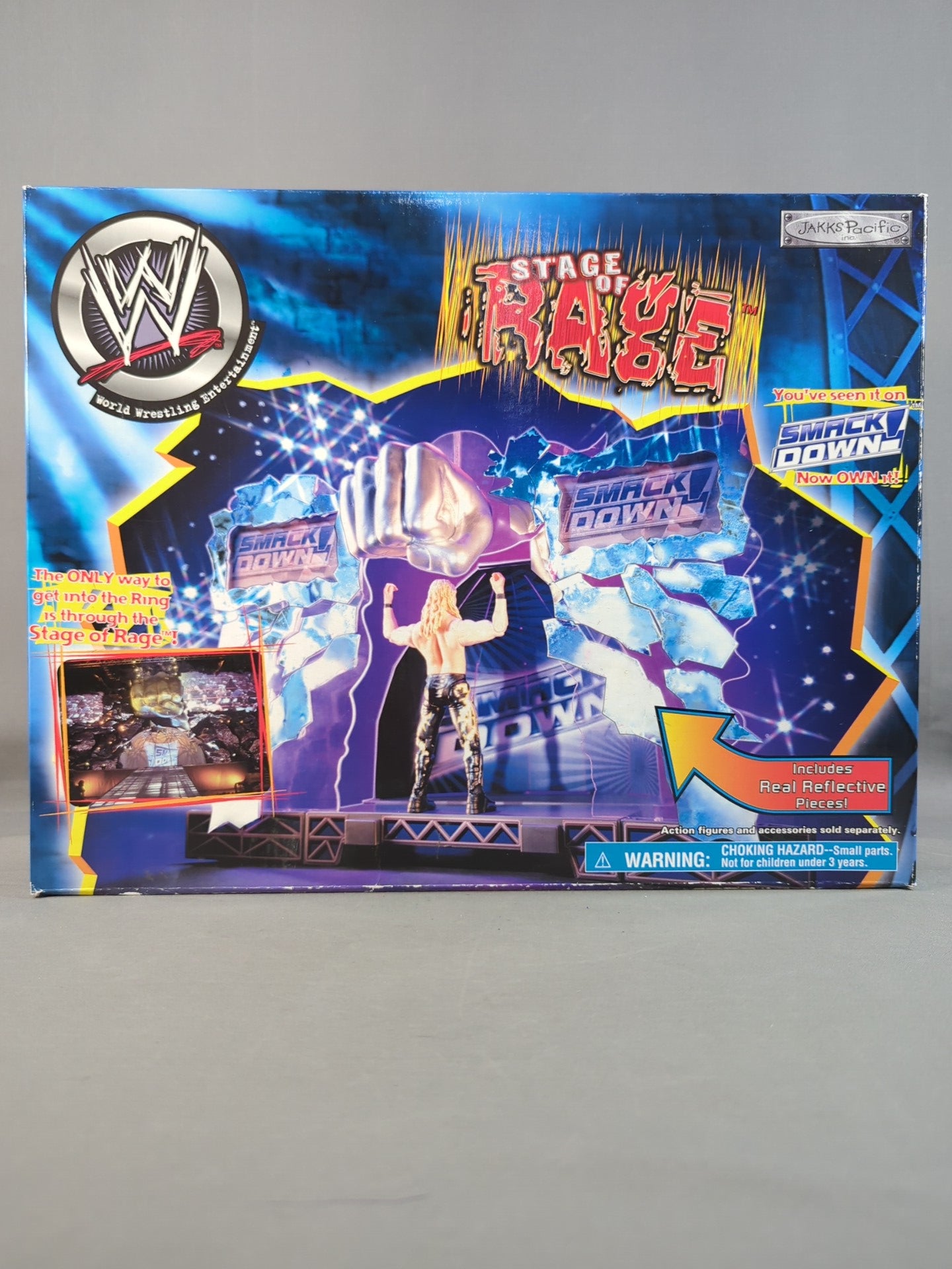 STAGE OF RAGE (SMACKDOWN!の入場ゲート)