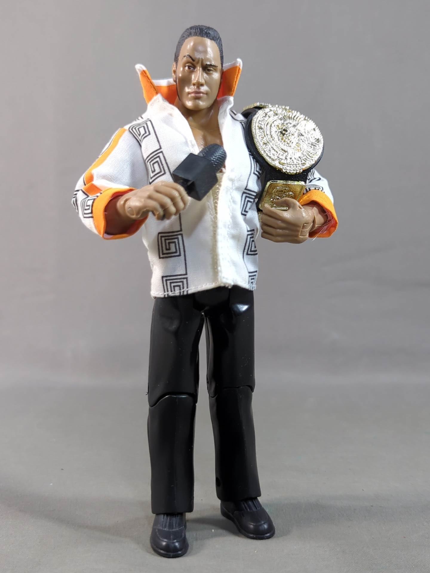 ザ・ロック(白シャツ)