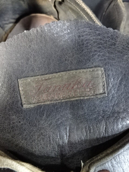 Shohei ★ Baba worn by him Gloves and spikes ★ used when he was enrolled in the Yomiuri Giants