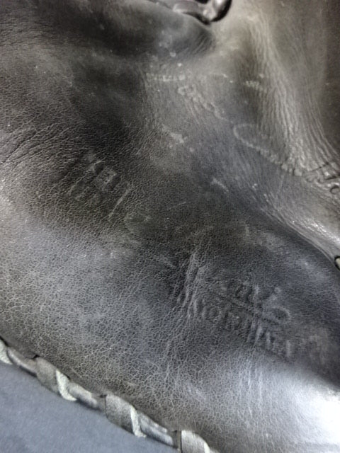 Shohei ★ Baba worn by him Gloves and spikes ★ used when he was enrolled in the Yomiuri Giants