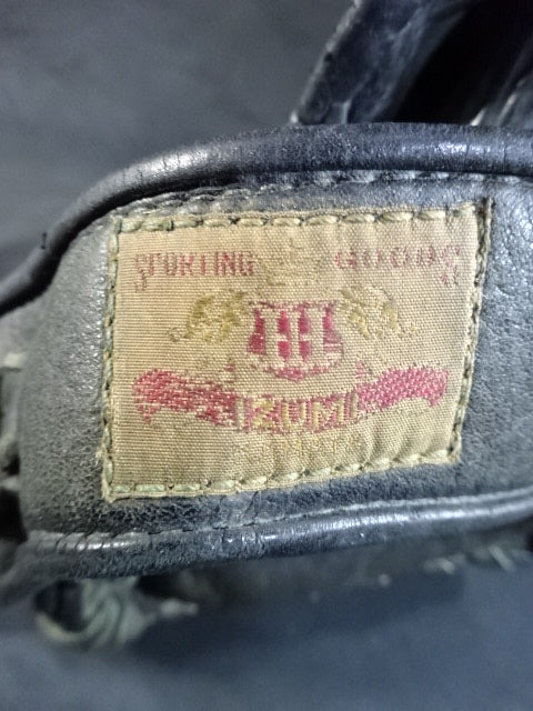 Shohei ★ Baba worn by him Gloves and spikes ★ used when he was enrolled in the Yomiuri Giants