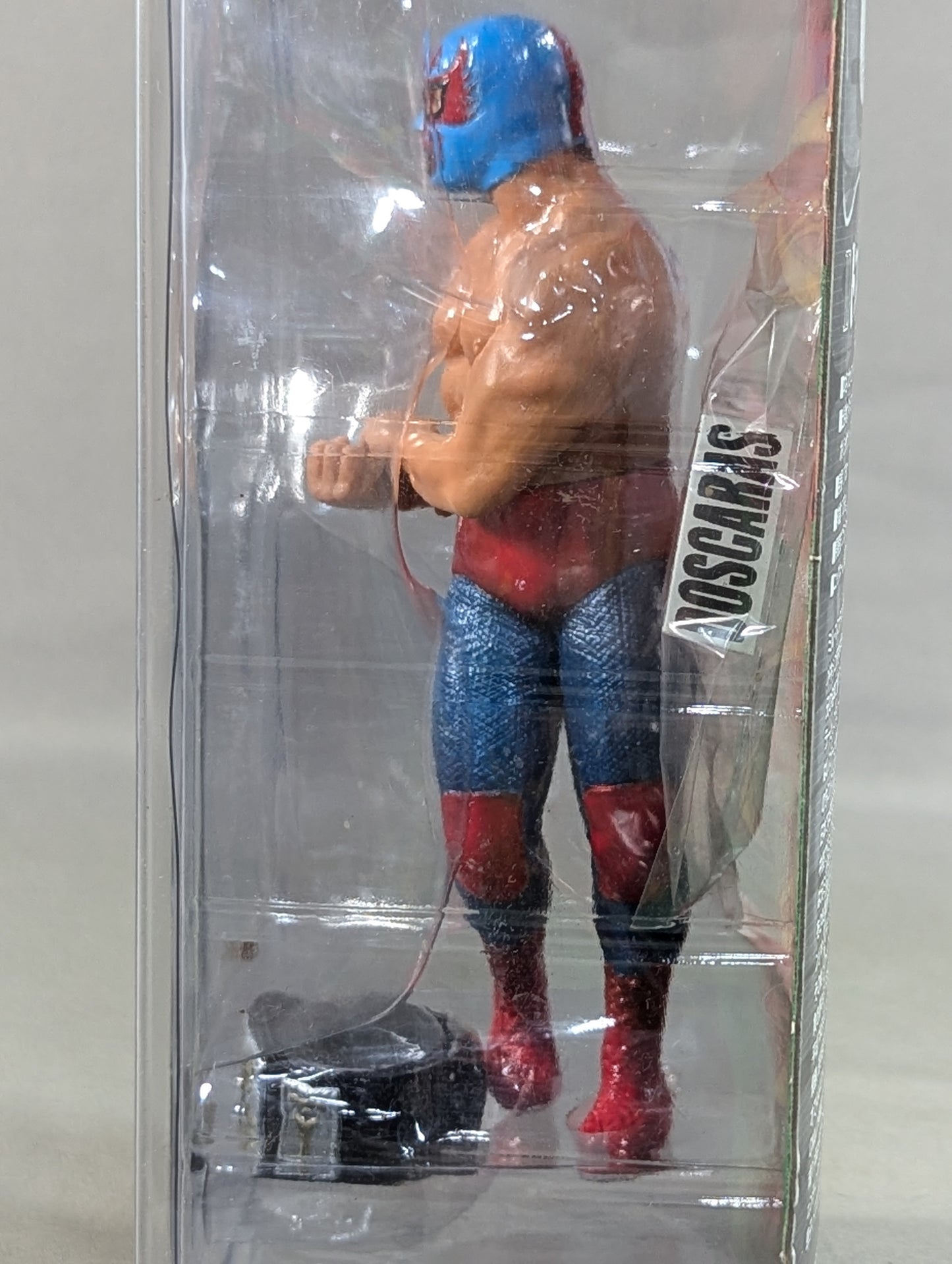 Dos Caras  (with light blue mask and UWA belt)