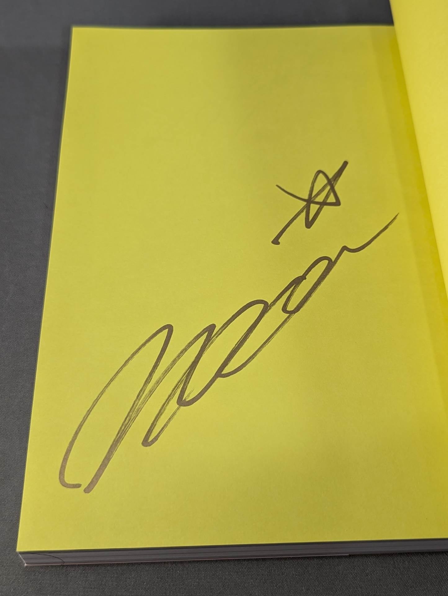 【直筆サイン入り】なつぽいフォトエッセイ 29/30 (にーきゅーさんぜろ)