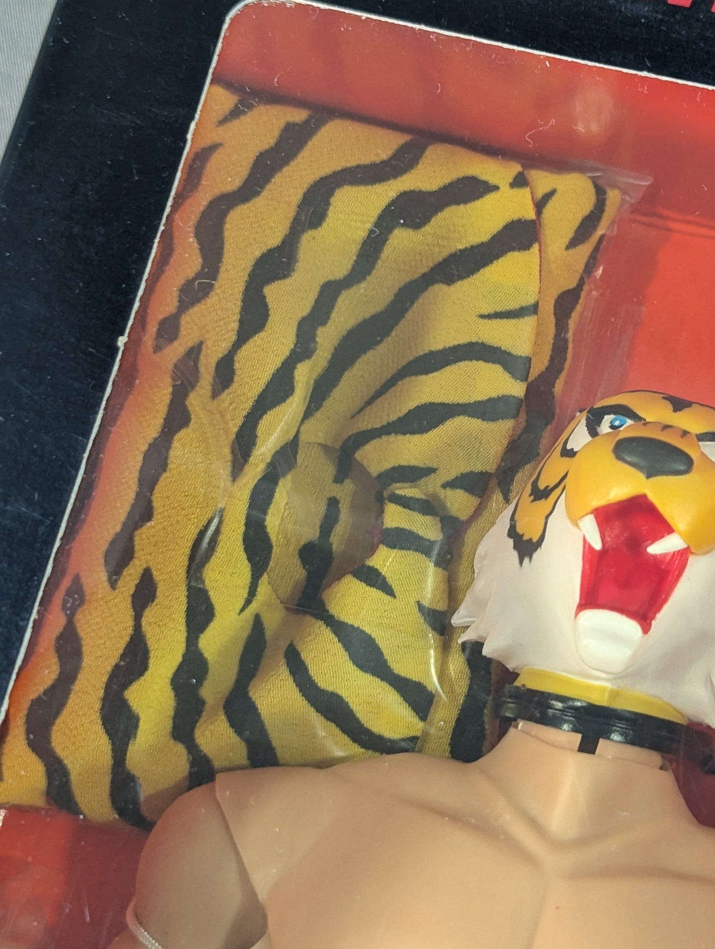 ★REAL ACTION HEROS Tiger★ Mask