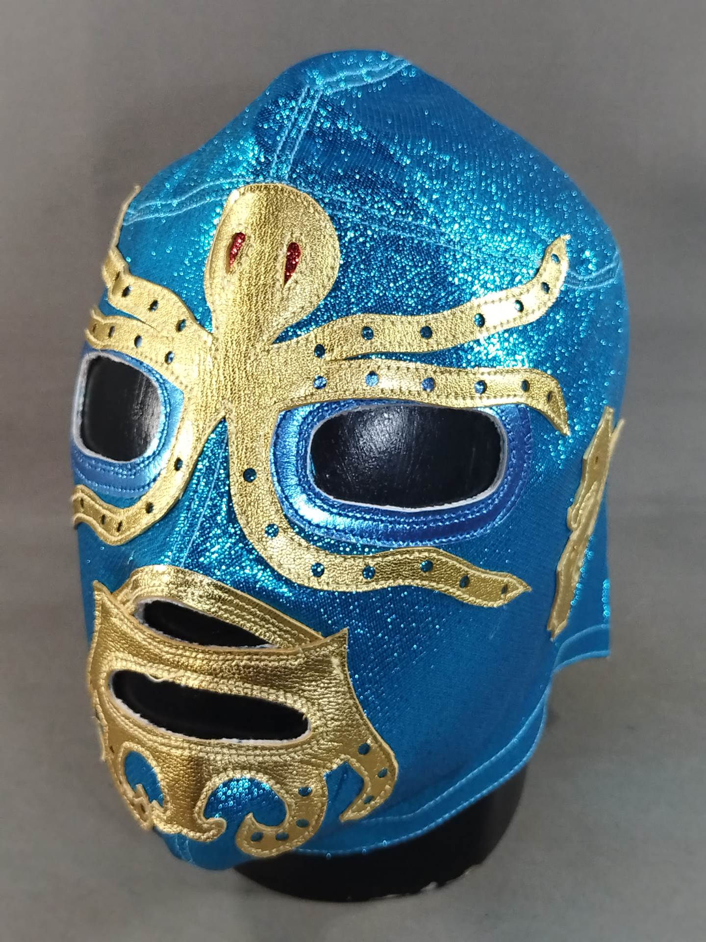 Mil Mascaras 