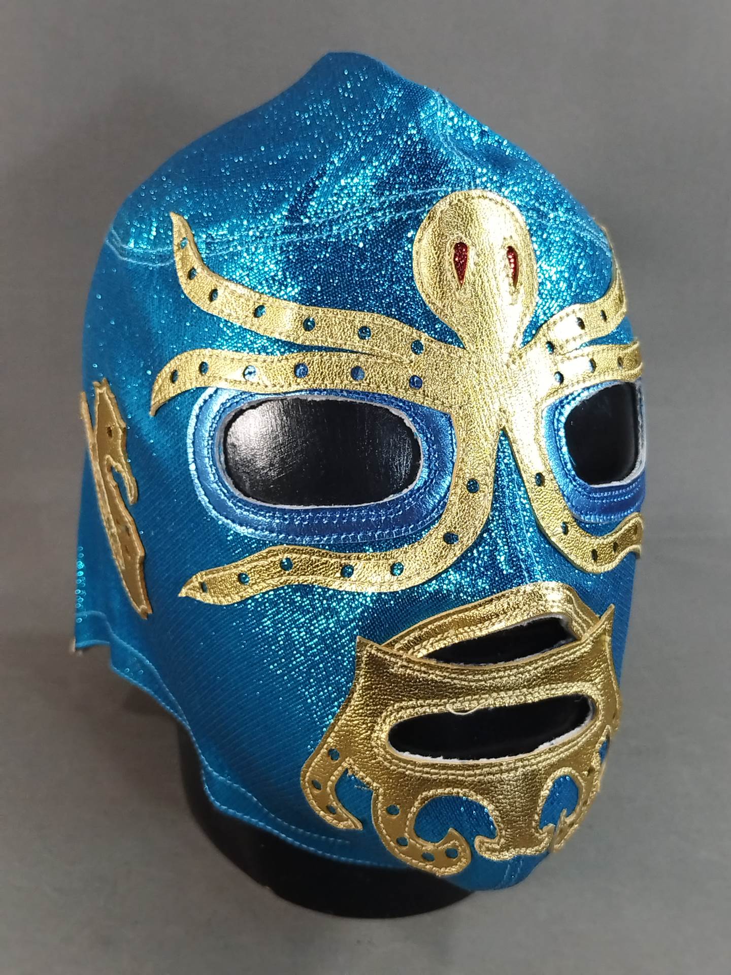 Mil Mascaras 