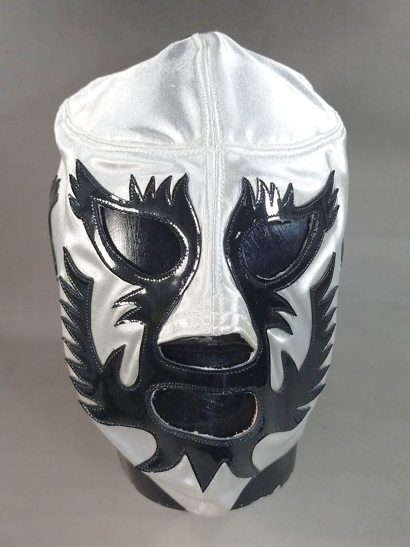 Mil Mascaras 