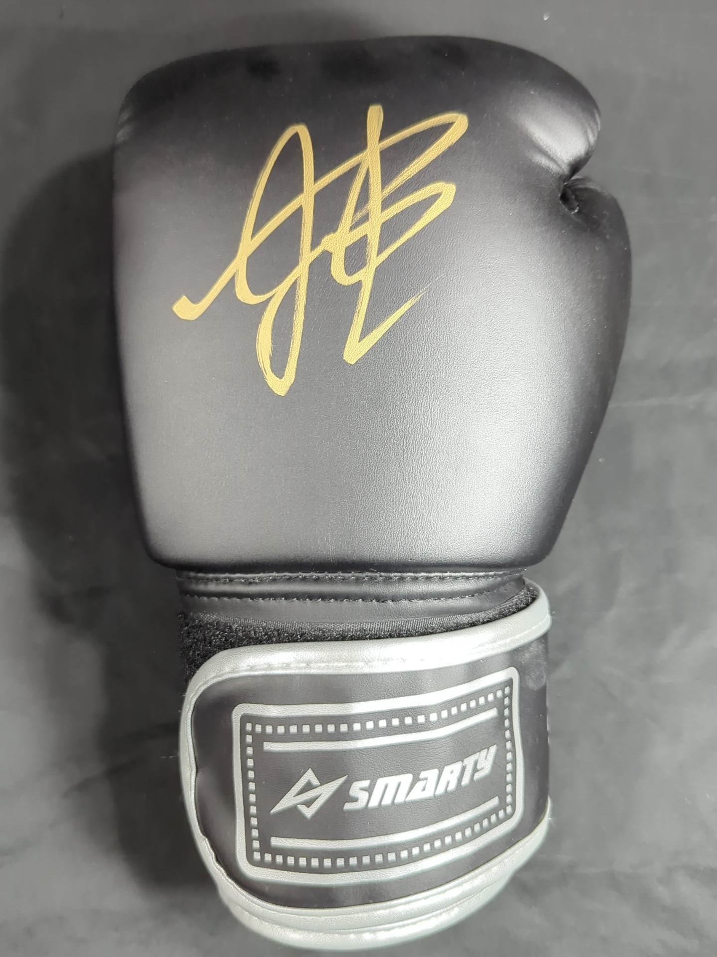 【Mikuru Asakura  hand signed autograph 】Made by SMARTY Punching Gloves
