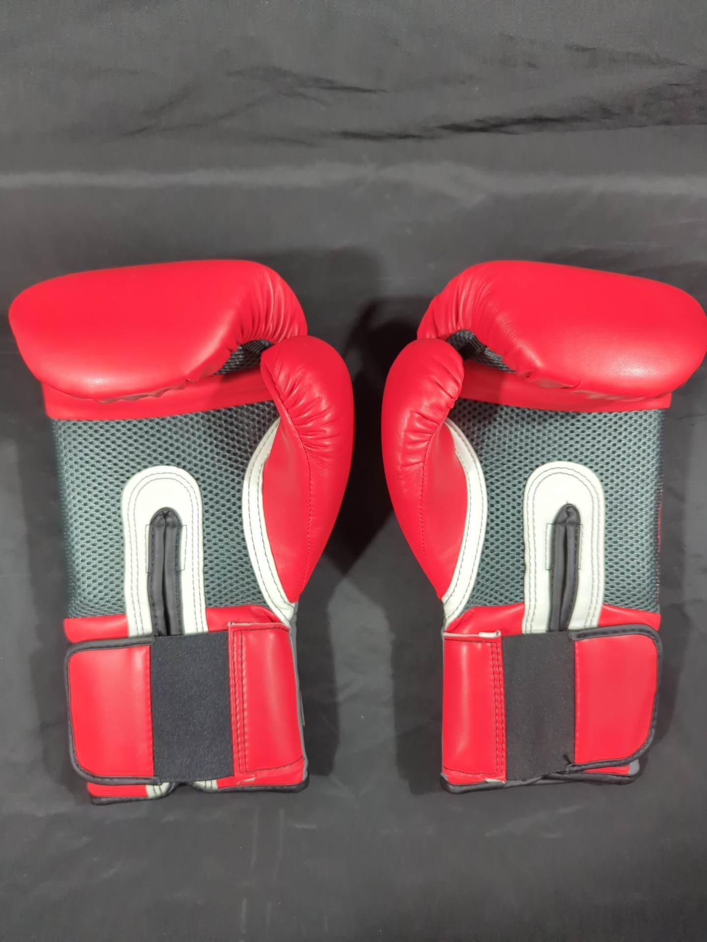 【Mikuru Asakura  hand signed autograph 】Made by EVERLAST Punching Gloves