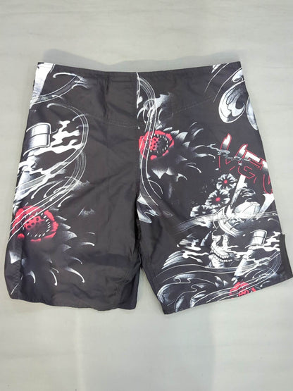 VENUM Fight Shorts (8) (Black× Red)