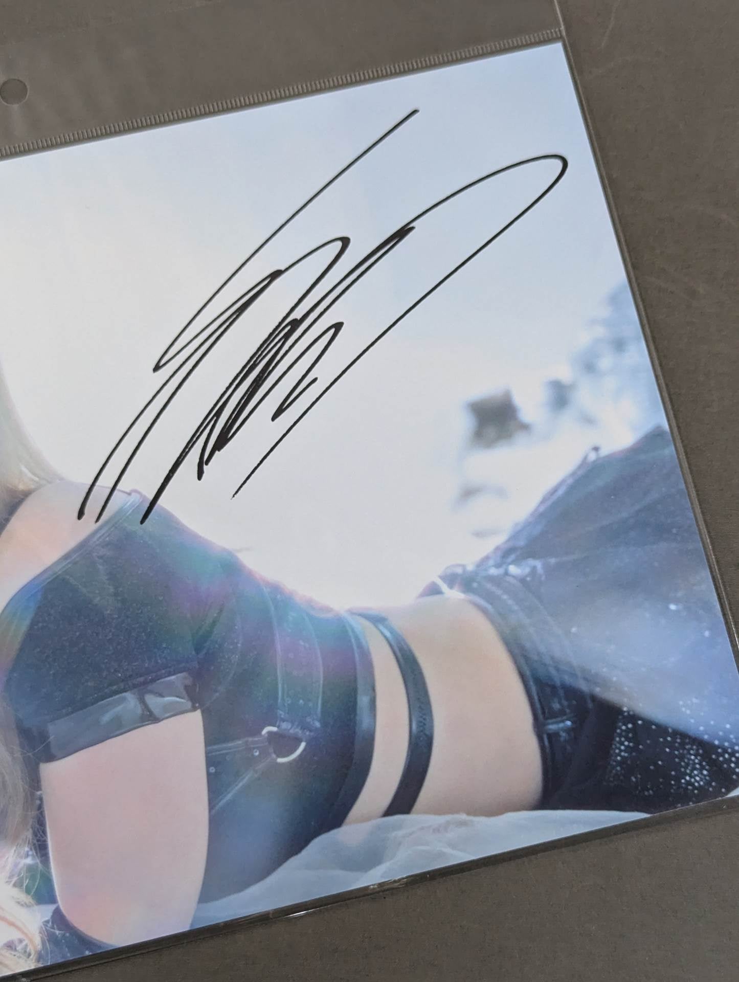 Saki Kashima  SPG Lying Pro-Photo