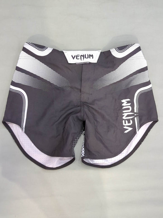 VENUM Fight Shorts (15) (Black× White)