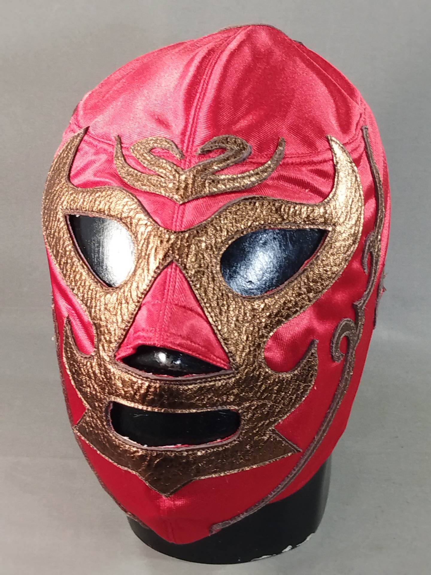 Mil Mascaras 