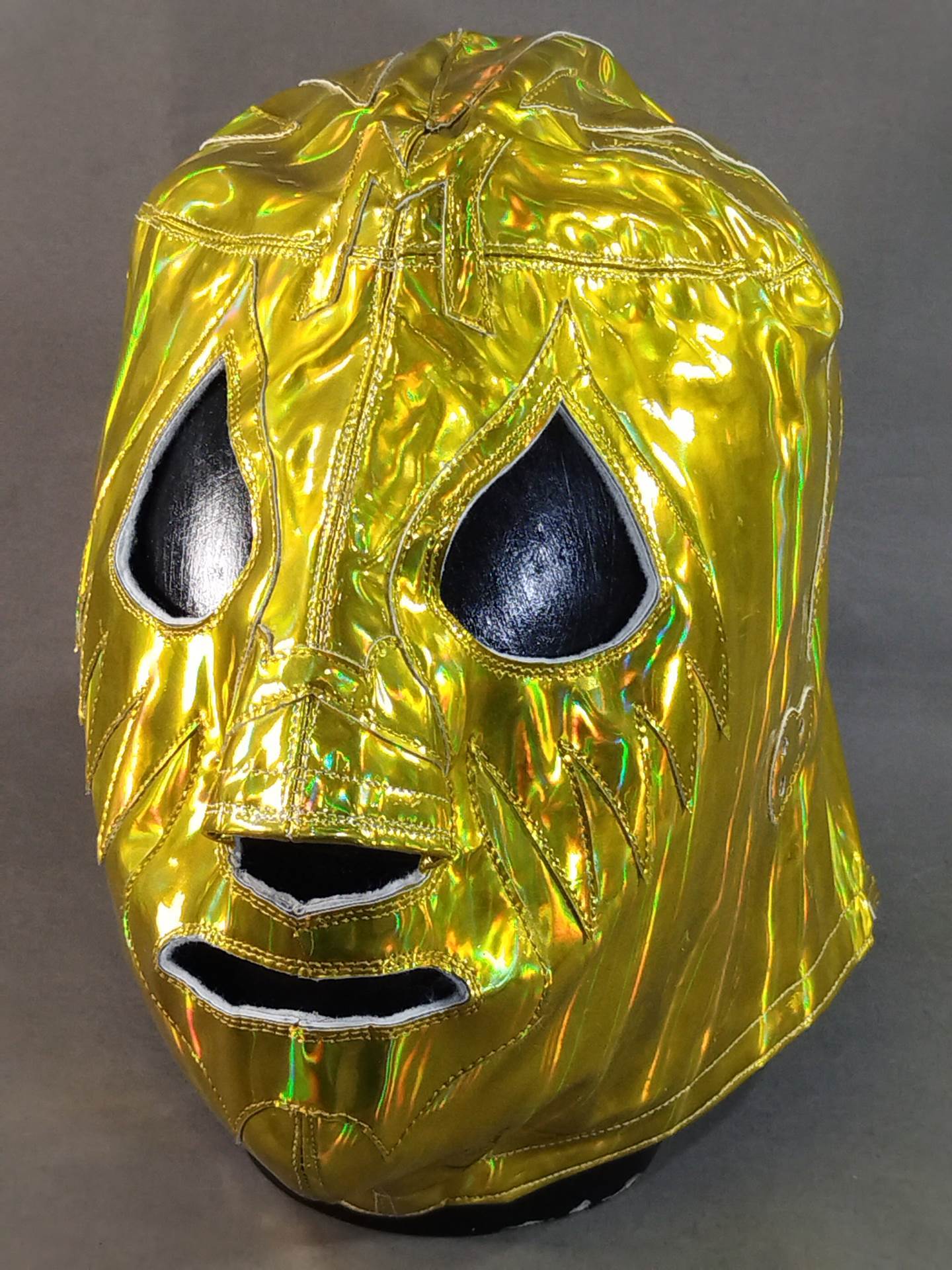 Mil Mascaras 