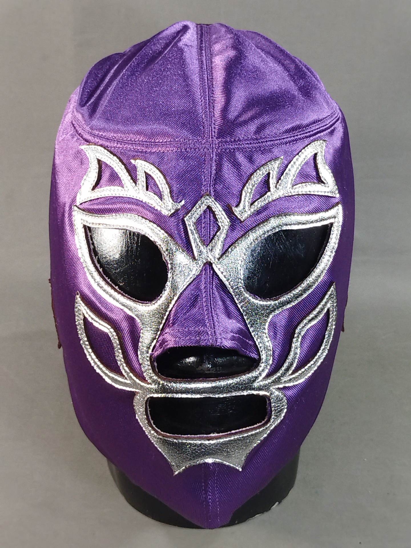 Mil Mascaras 