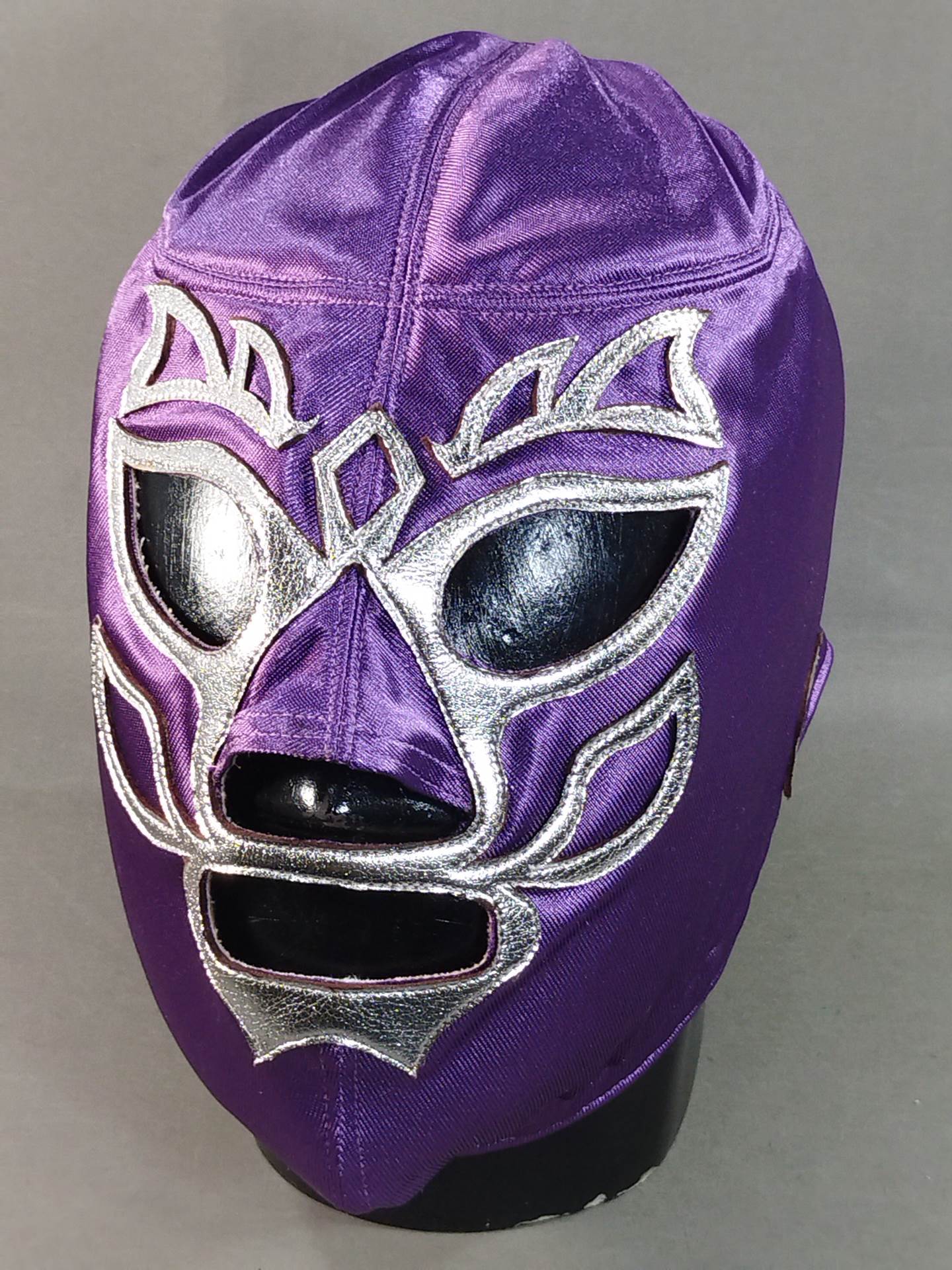 Mil Mascaras 