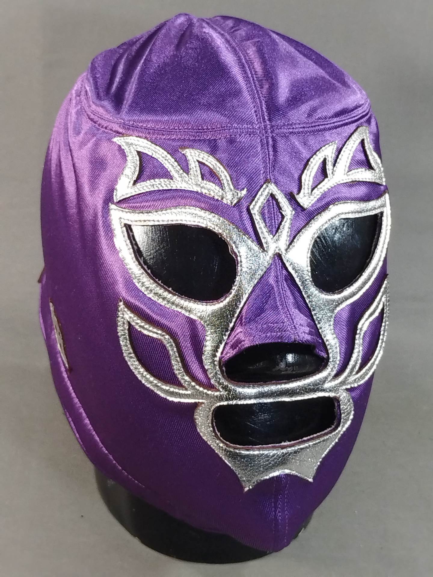 Mil Mascaras 