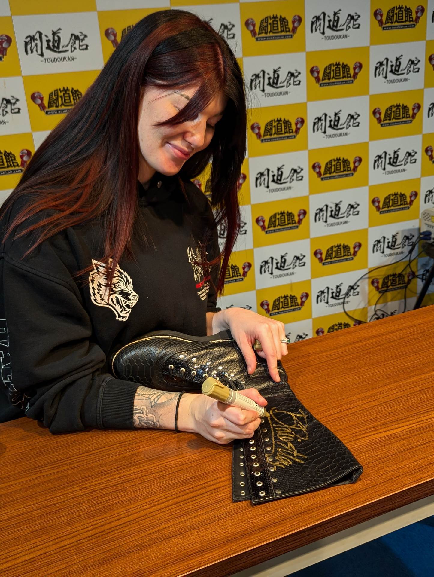 ブレア・ダヴェンポート(ビー・プレストリー) ★WWE 実使用 リングシューズ★