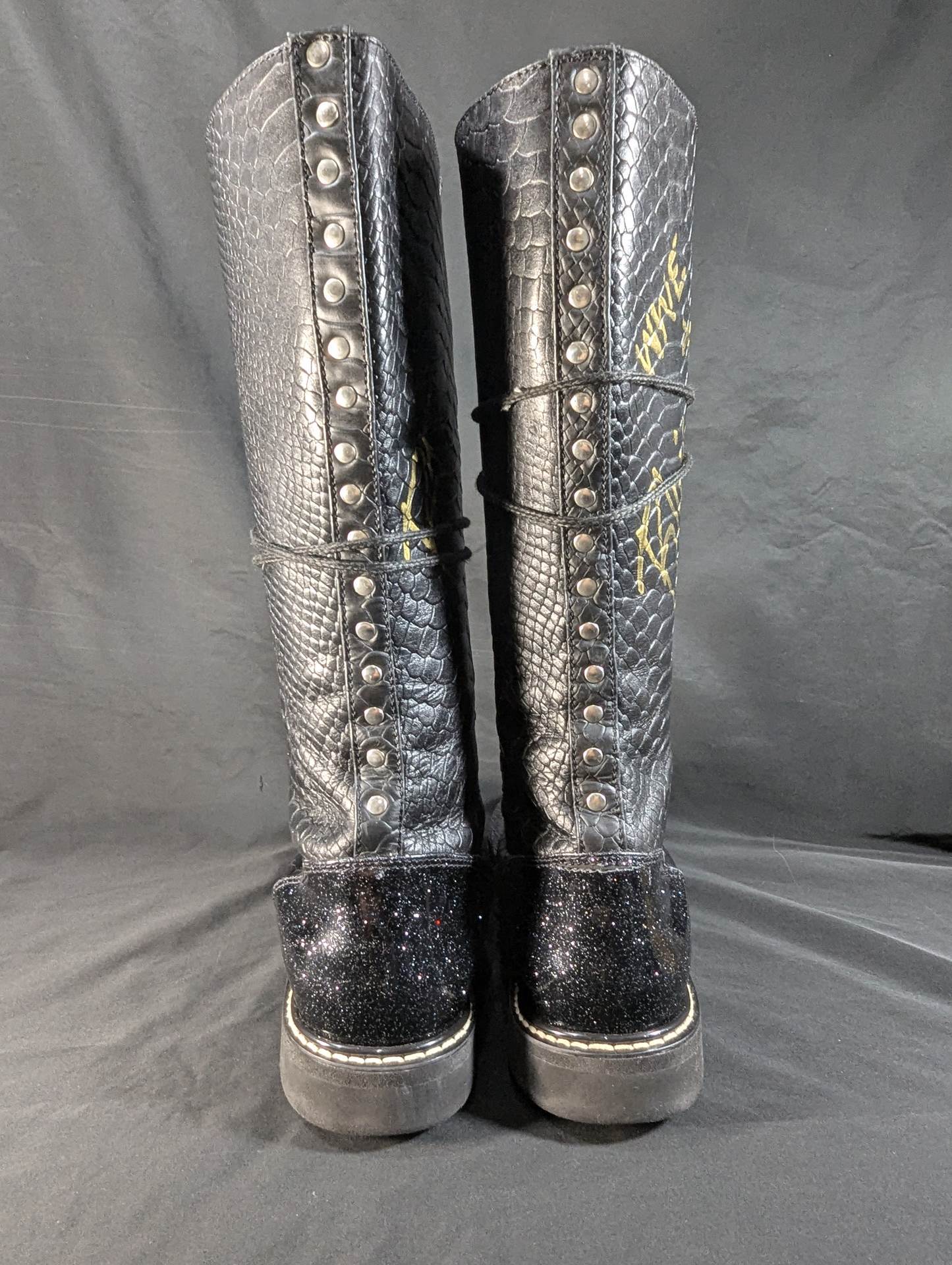 ブレア・ダヴェンポート(ビー・プレストリー) ★WWE 実使用 リングシューズ★