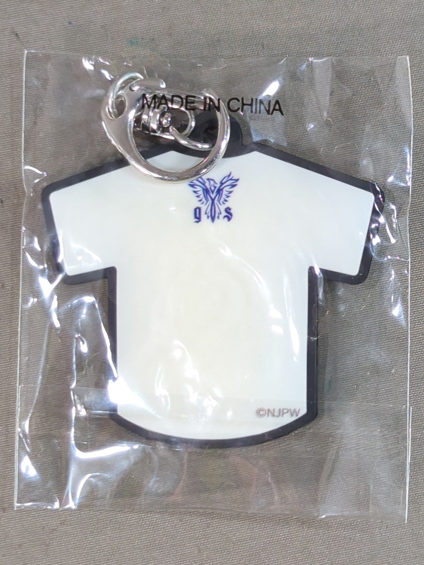 飯伏幸太 新日本プロレス ロゴTシャツラバーキーホルダー