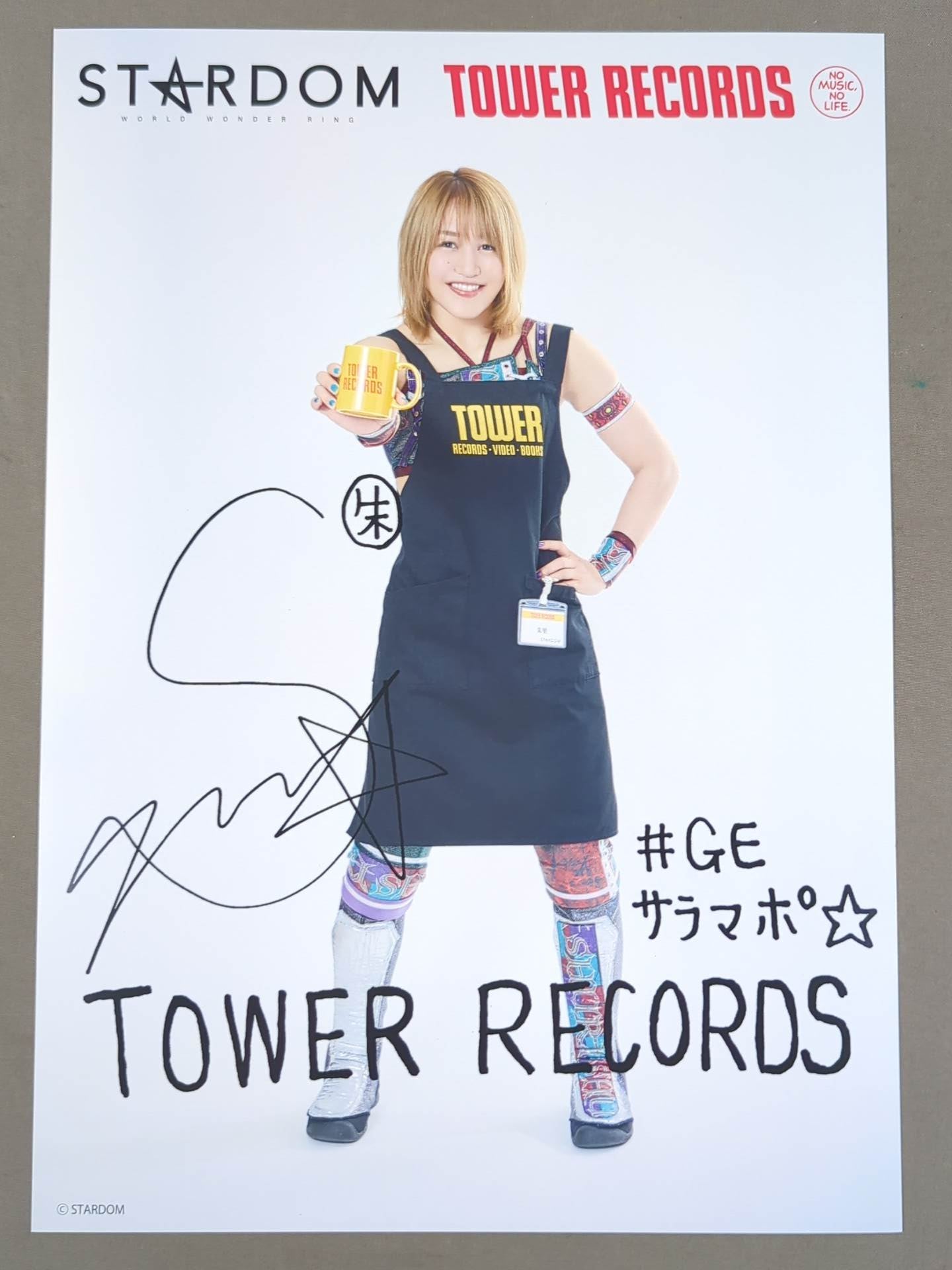 朱里 スターダム×TOWER RECORDS 2025 ポートレート