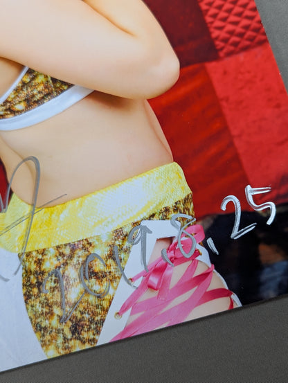 万喜なつみ(なつぽい) 直筆サイン入り ポートレート(C-6)