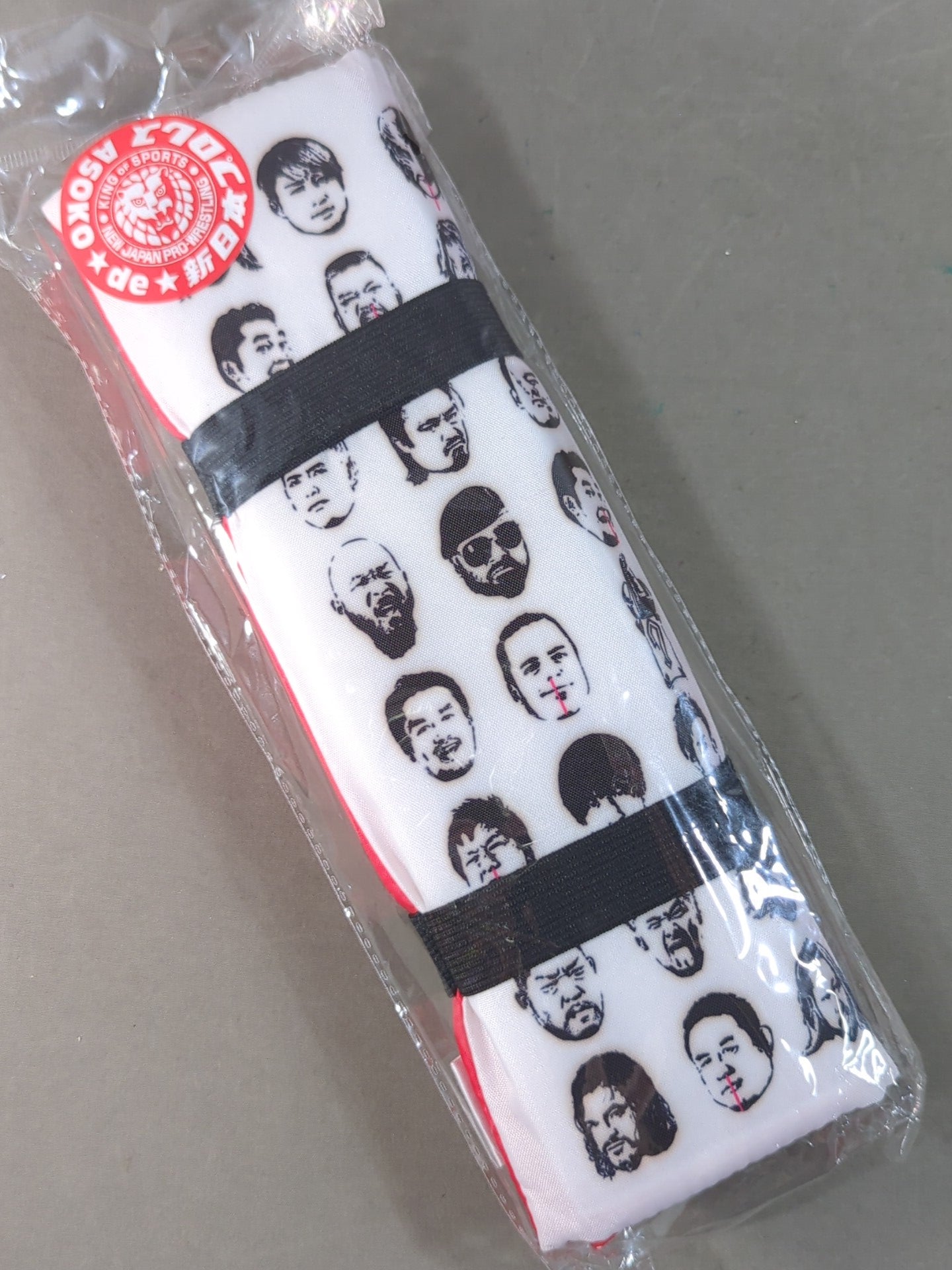 ★ASOKO de 新日本プロレス★ buggy フェイス柄 折りたたみクッション