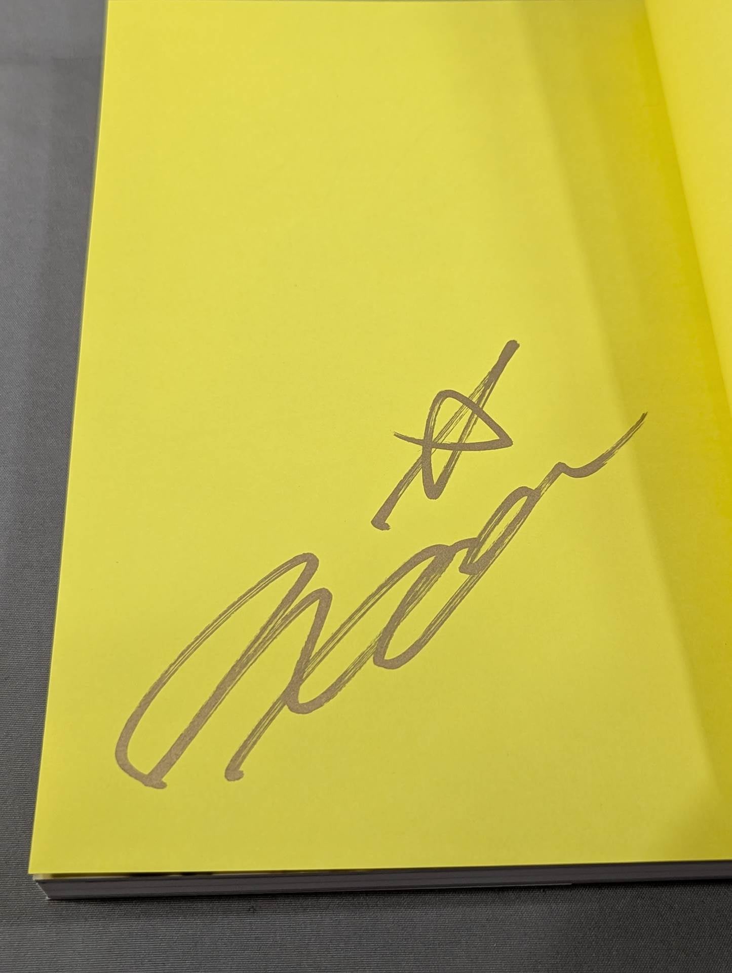 直筆サイン＆特典トレカ入り】なつぽいフォトエッセイ 29/30 (にーきゅ