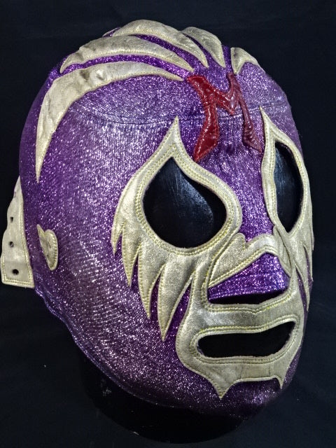 Mil Mascaras 