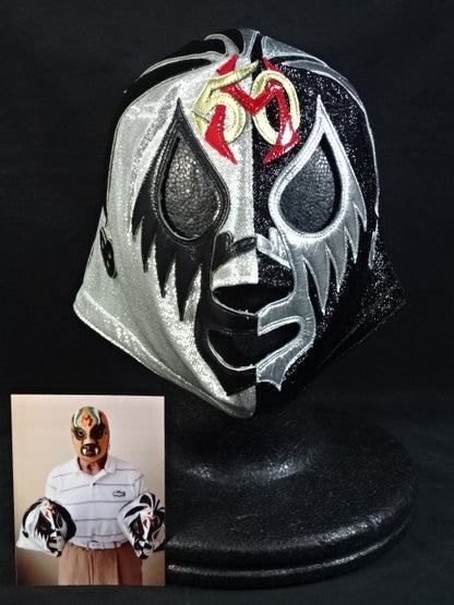 Mil Mascaras 