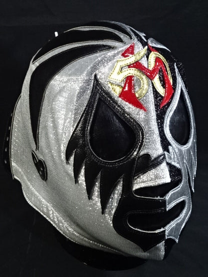 Mil Mascaras 