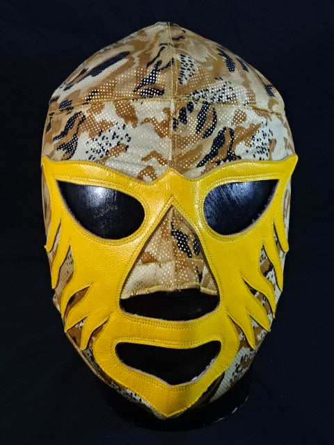 Mil Mascaras 