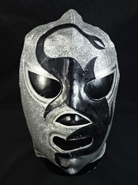 Mil Mascaras 
