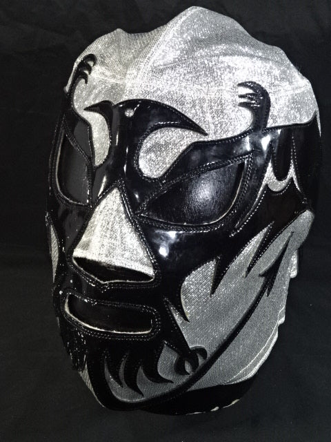 Mil Mascaras 