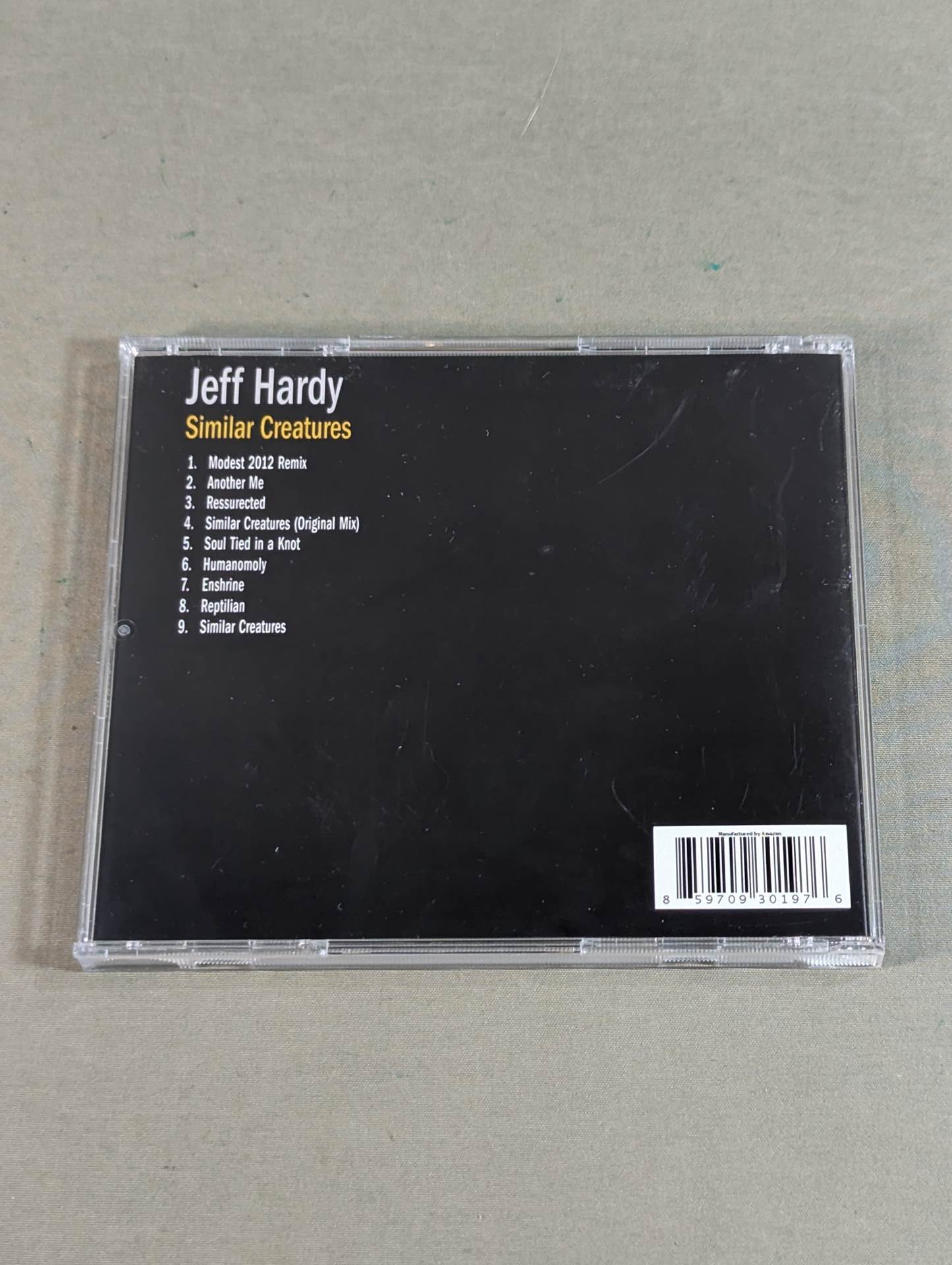 Similar Creatures / Jeff Hardy