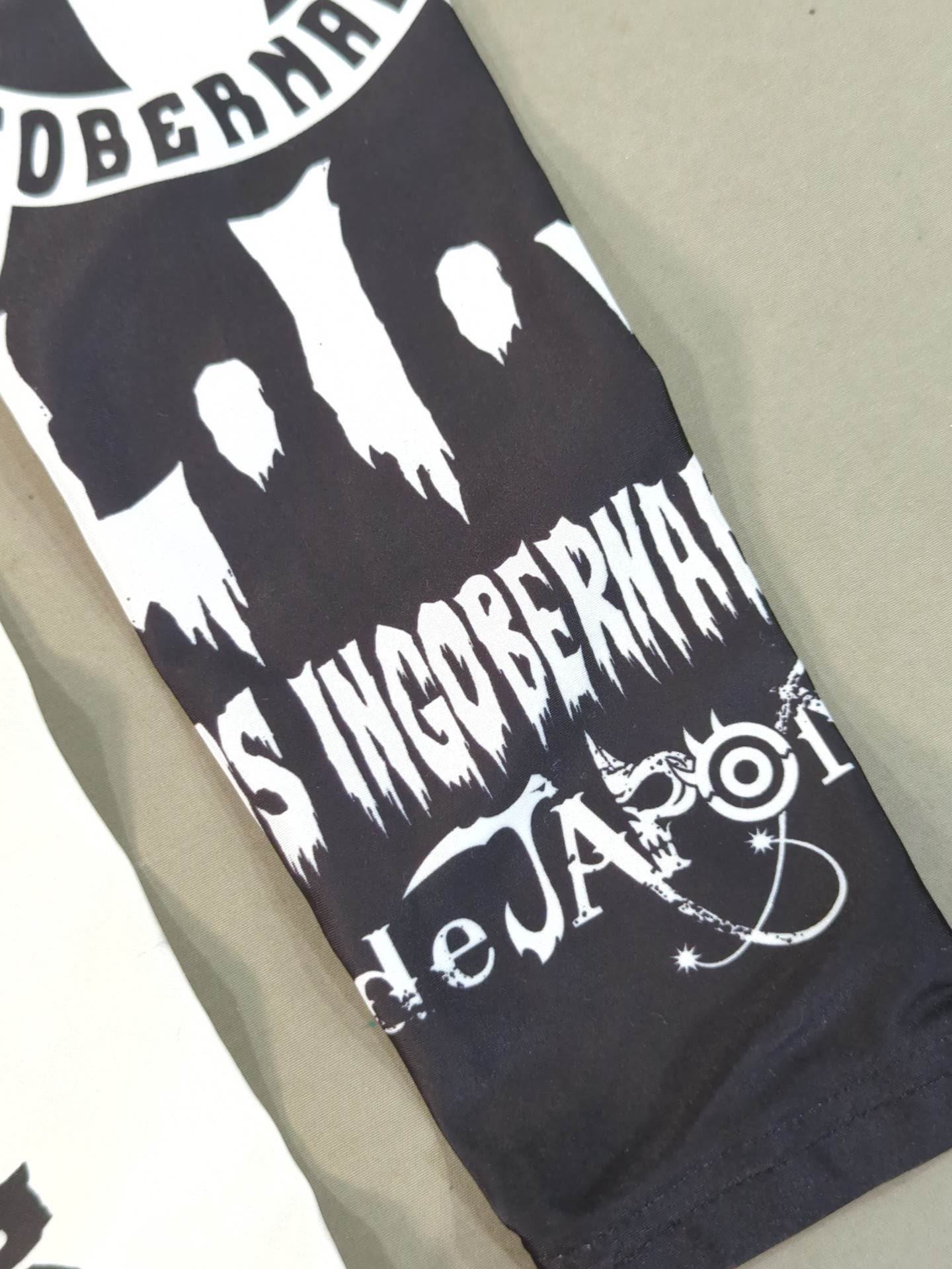 BUSHI アームバンド(2個1セット)(ブラック×ホワイト・ホワイト×ブラック)