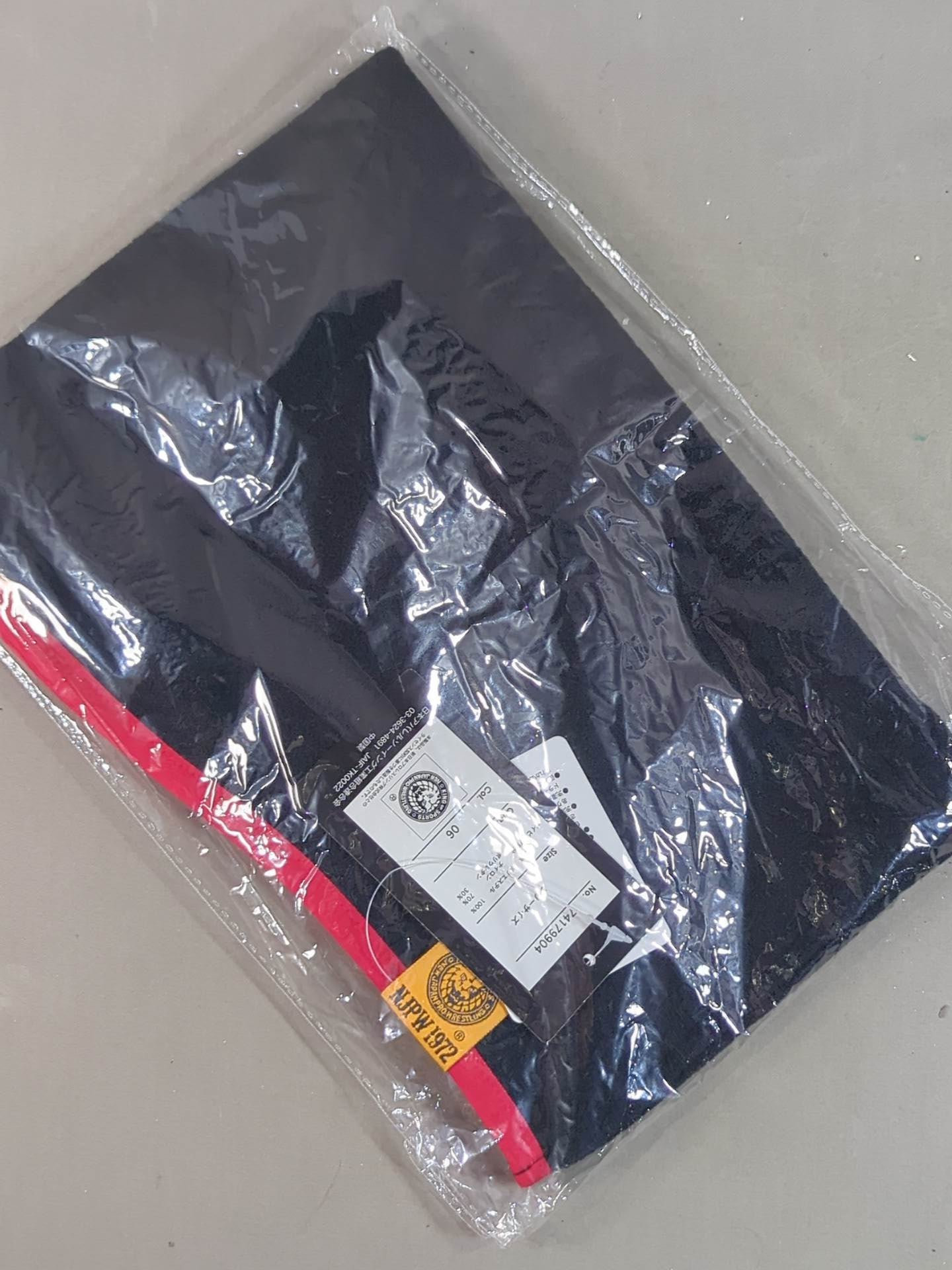 【新日本プロレス×しまむら】ライオンマーク ネックウォーマー