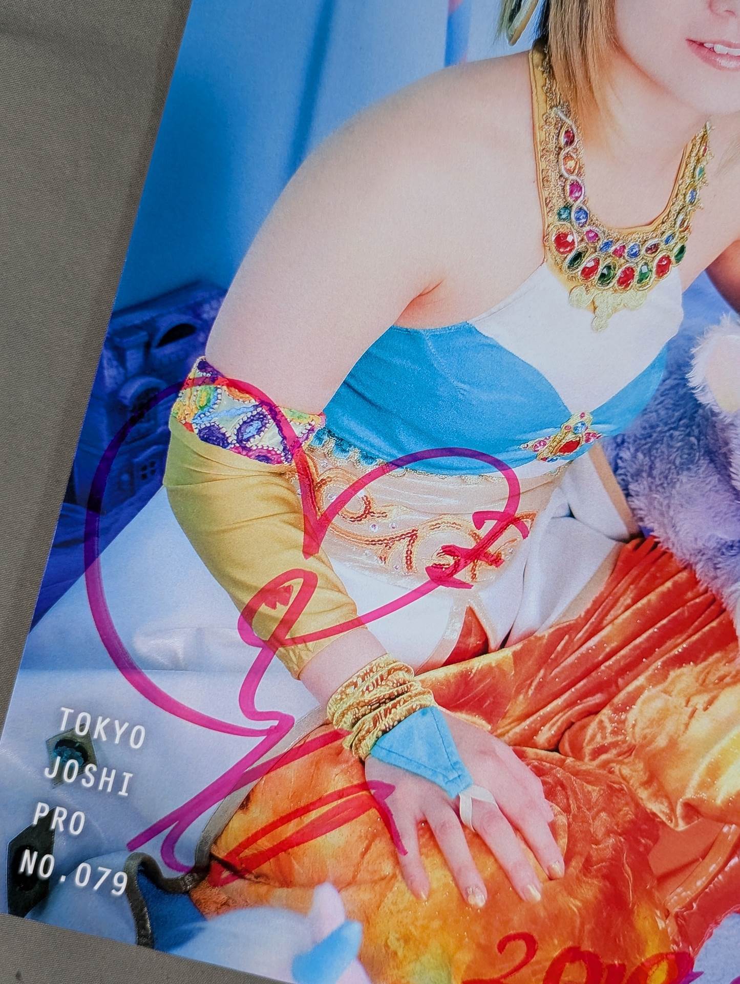 坂崎ユカ 直筆サイン入り ポートレート(A-2)