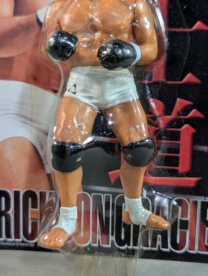 Rickson Gracie  (Bushido, White Knee Pad)