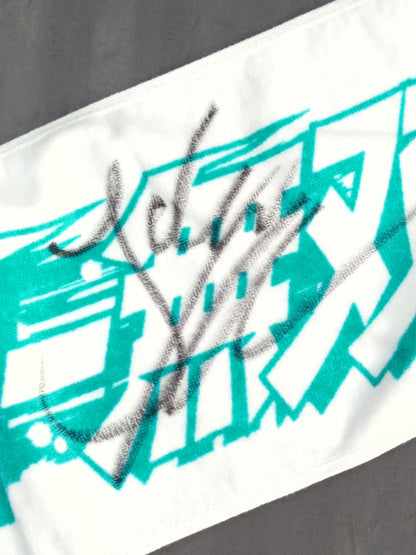 【hand signed autograph】  Jake Lee: "Jake Lee Warriors!" Muffler Towel