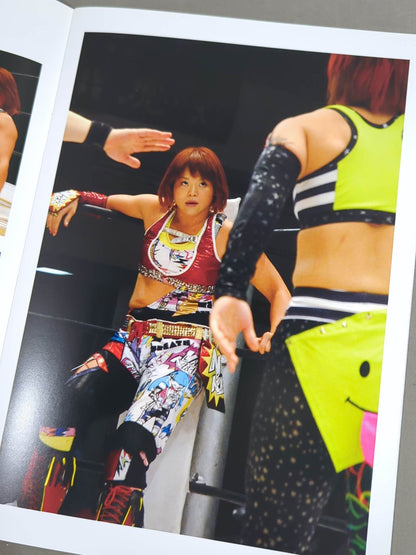 [2 fighters hand signed autograph The 6th Passion Red Box Office