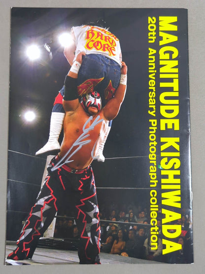 【hand signed autograph】 Magnitude Kishiwada 20th Anniversary Photograph collection