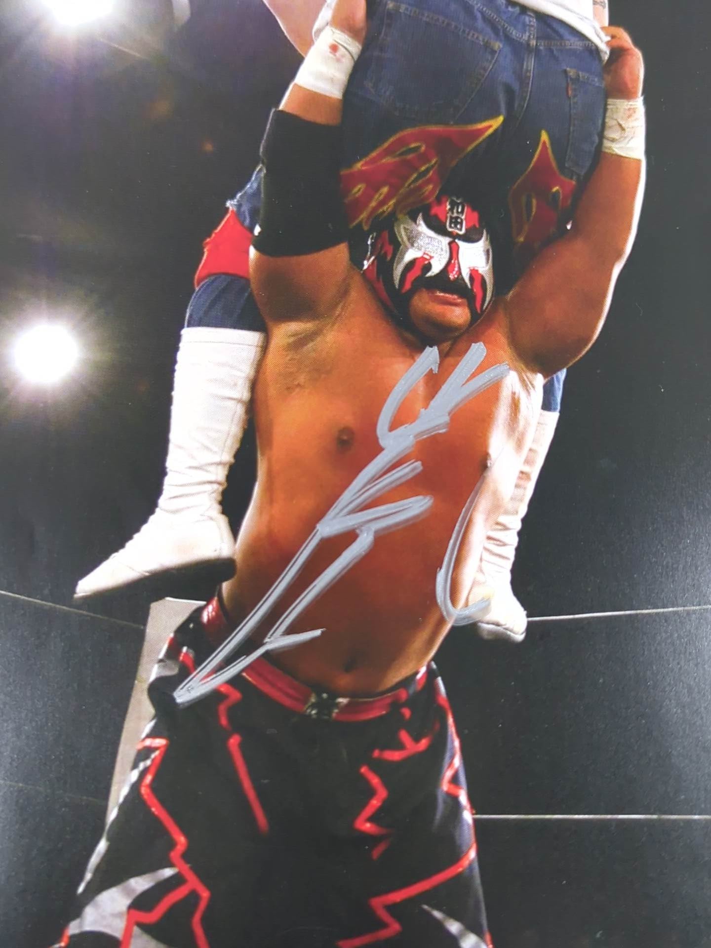 【hand signed autograph】 Magnitude Kishiwada 20th Anniversary Photograph collection