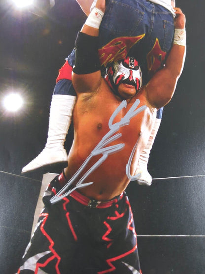 【hand signed autograph】 Magnitude Kishiwada 20th Anniversary Photograph collection