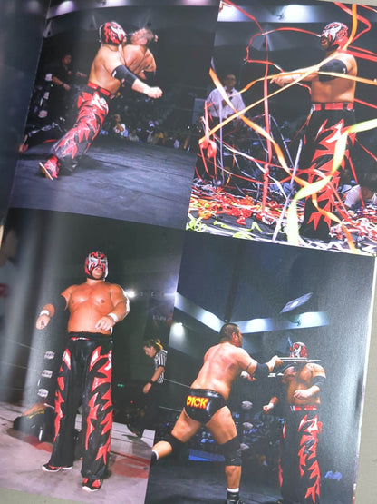 【hand signed autograph】 Magnitude Kishiwada 20th Anniversary Photograph collection