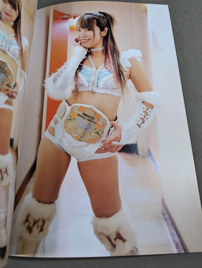 【Mai Sakurai hand signed autograph 】FOTOLIBRE de Mascara Numero.81