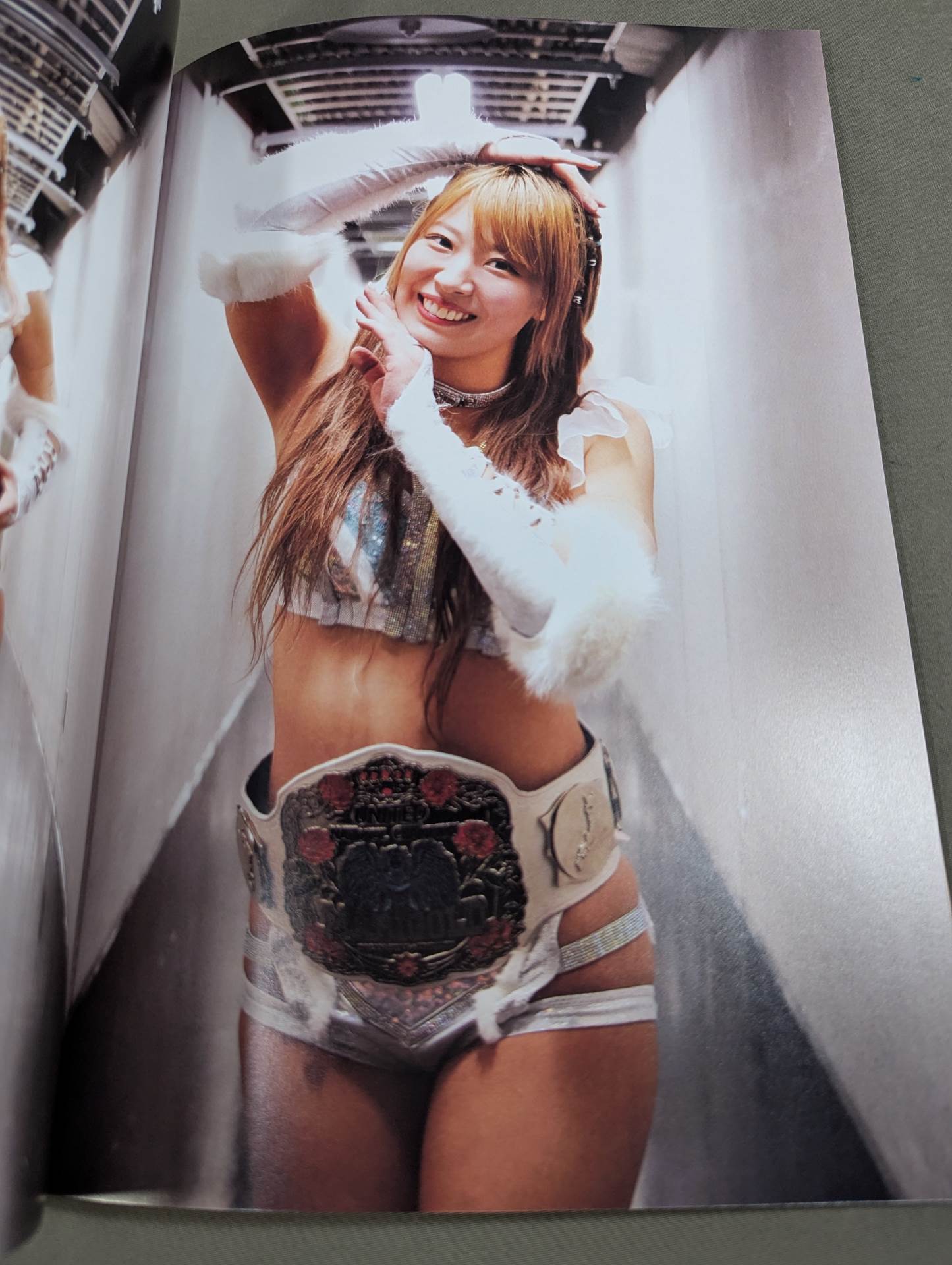 【Mai Sakurai hand signed autograph 】FOTOLIBRE de Mascara Numero.81