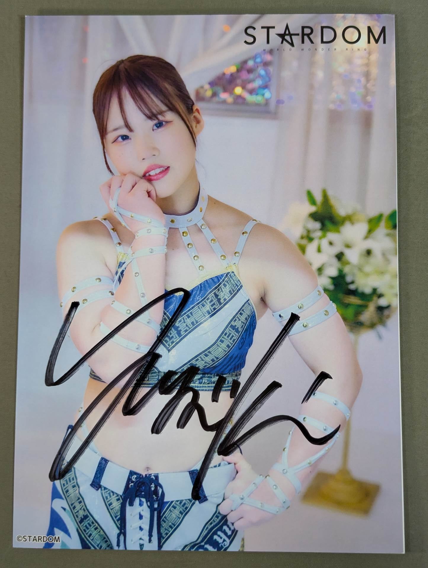 Yumizuki hand signed autograph  stardom Pro-Photo (A-5)